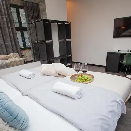 Przy Rynku Z Prywatnymi łazienkami Apartament *