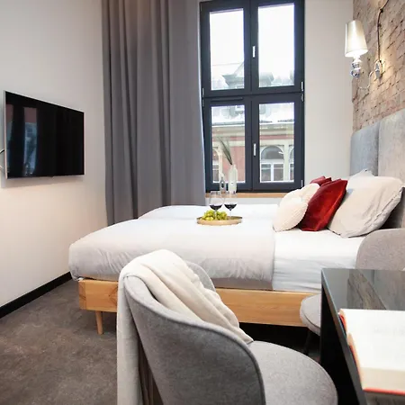 Przy Rynku Z Prywatnymi łazienkami Apartament *